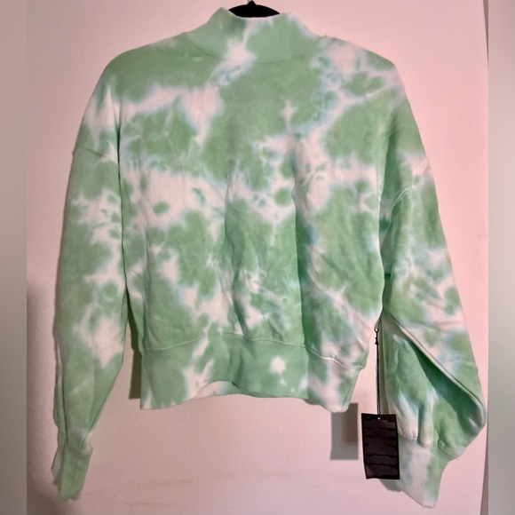 Women's Forever 21 Tie Dye Pullover Sweater - Picture 1 of 2